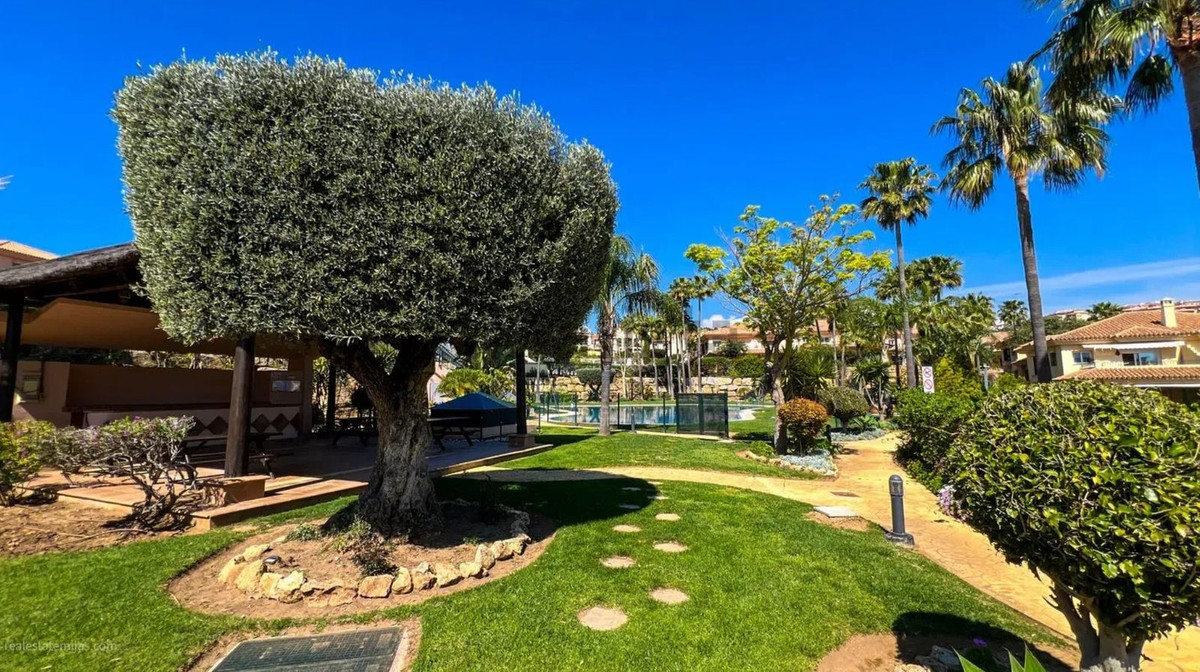 Villa in Riviera del Sol - Image 2