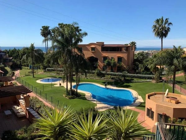 Apartment in Marbella - view 1