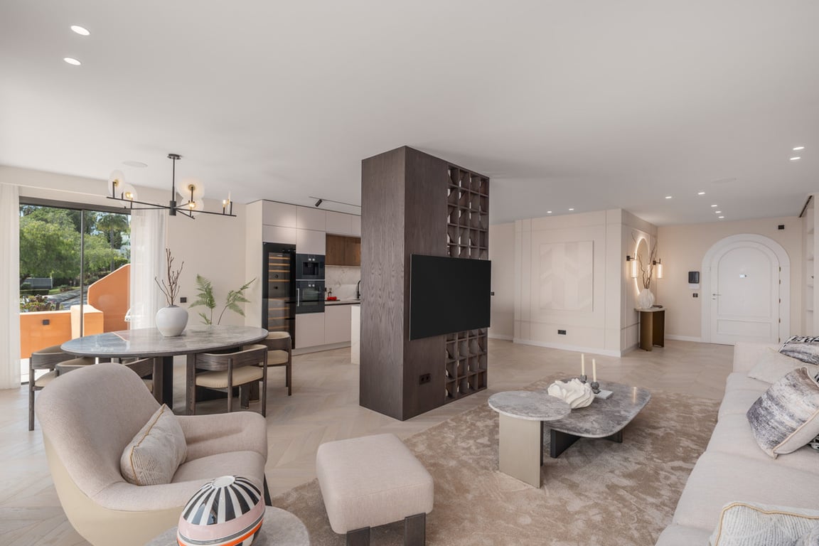 Penthouse in Nueva Andalucia - Image 2