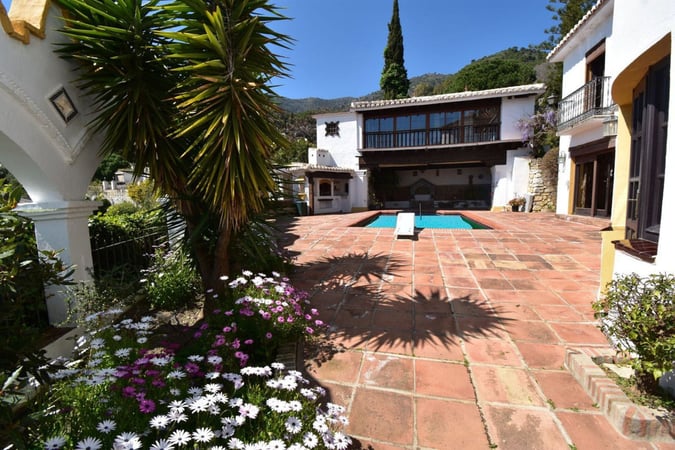 House in Mijas - view 1