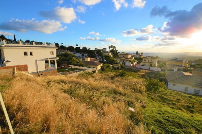 Land in San Francisco - view 1