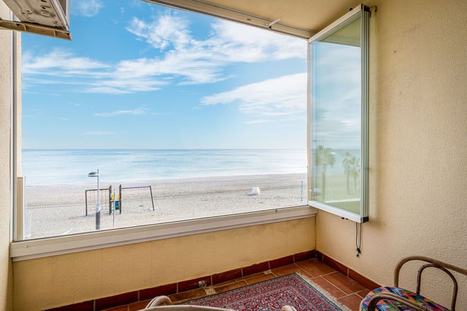 Apartment in San Luis de Sabinillas - view 1