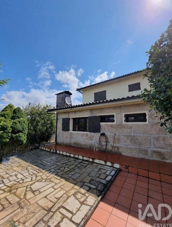 House in Mateus - view 1