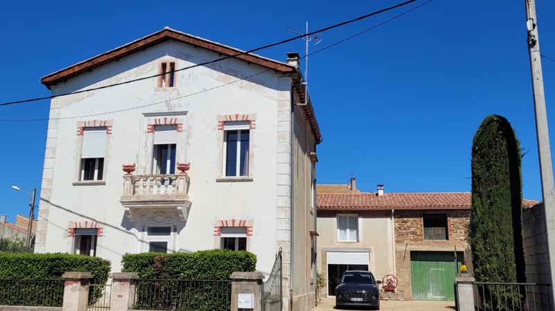 House in Capestang - view 1