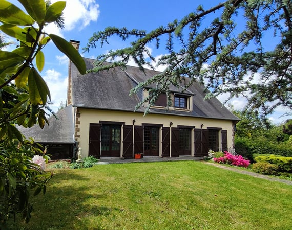 House in Isigny-le-Buat - view 1