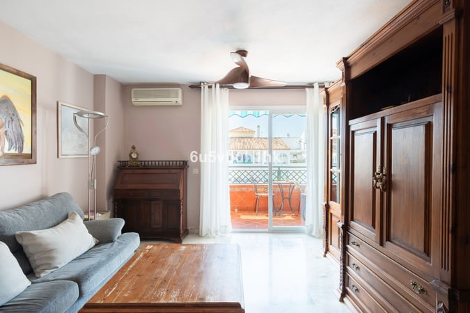 Apartment in San Francisco - view 1