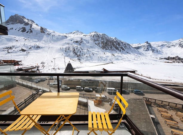 Apartment in Courchevel - view 1