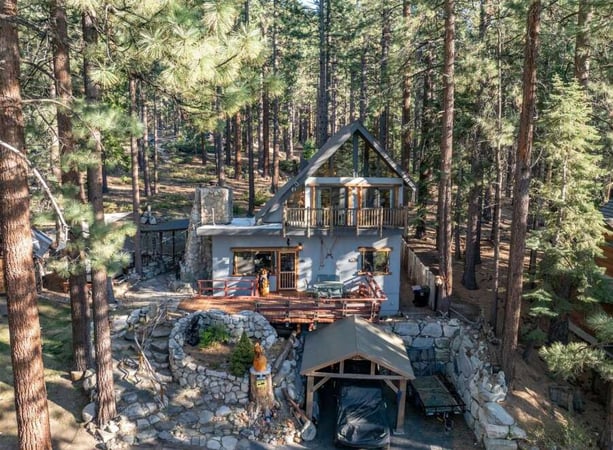 House in Stateline - view 1