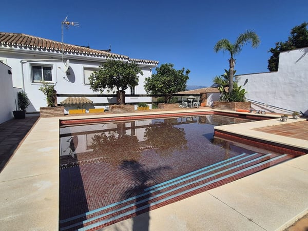 House in Alhaurin el Grande - view 1