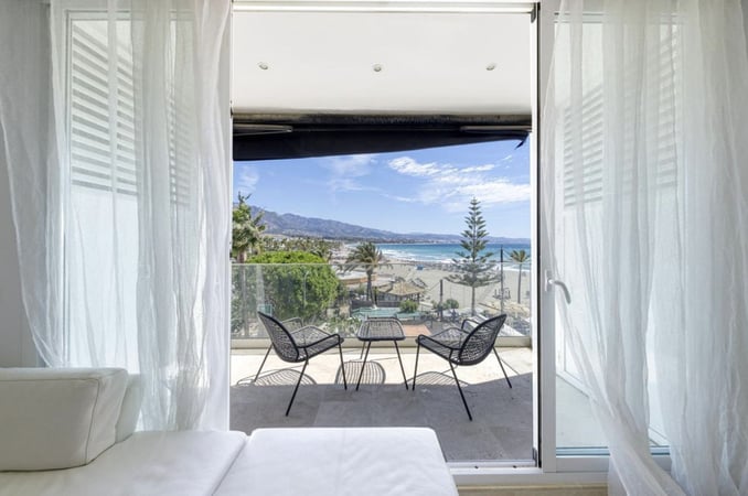 Apartment in Puerto Banus - view 1