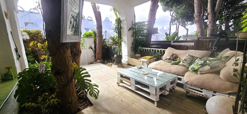 Villa in Las Chapas - view 1