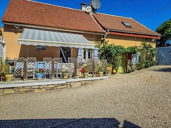 House in Puyjourdes - view 1