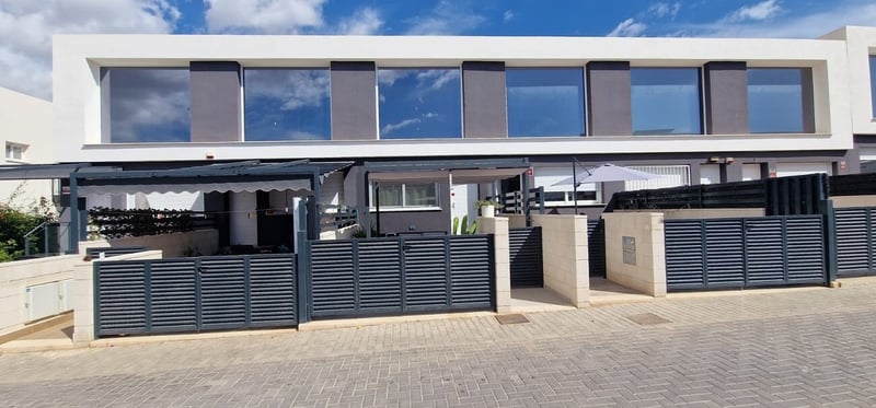 Villa in El Altet - view 1