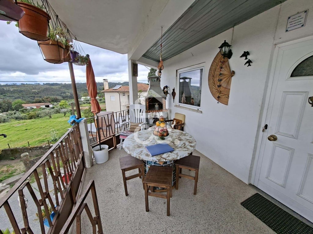 Villa in Sao Miguel de Vila Boa - Image 3