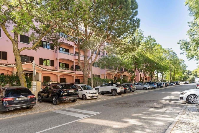 Apartment in Cascais - view 1