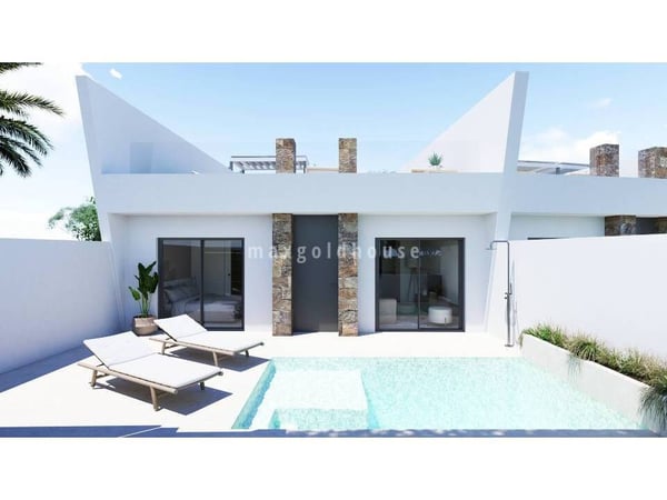 House in Roldan - view 1