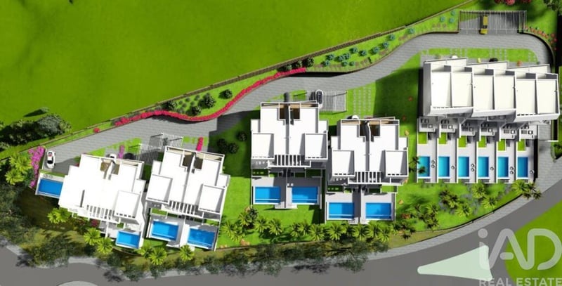 Land in Faro - view 1