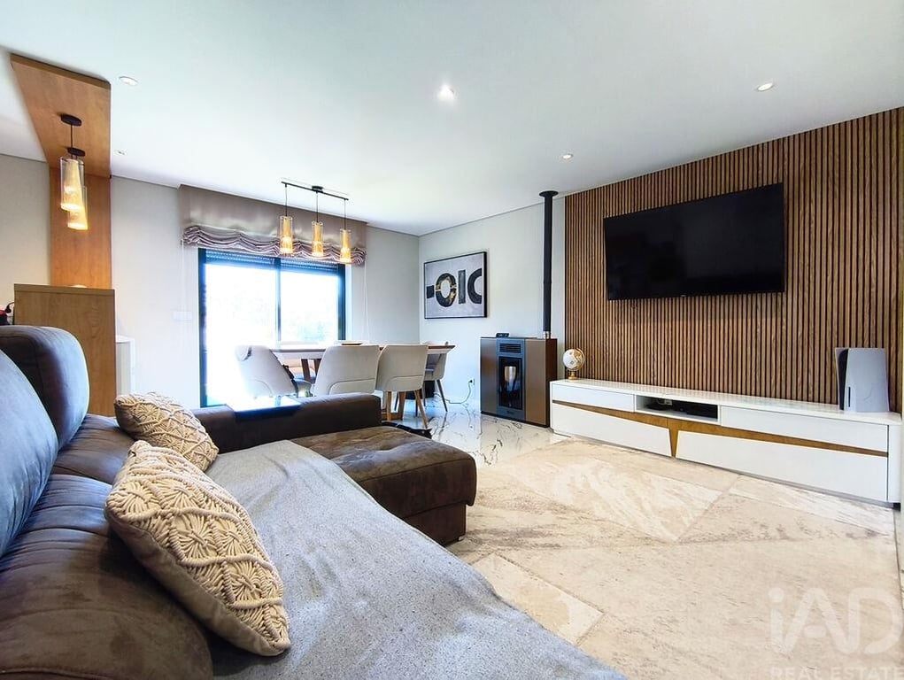 House in Mazarefes - Image 3