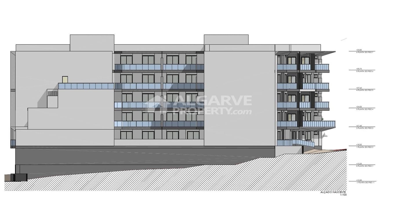 Land in Quarteira - Image 2