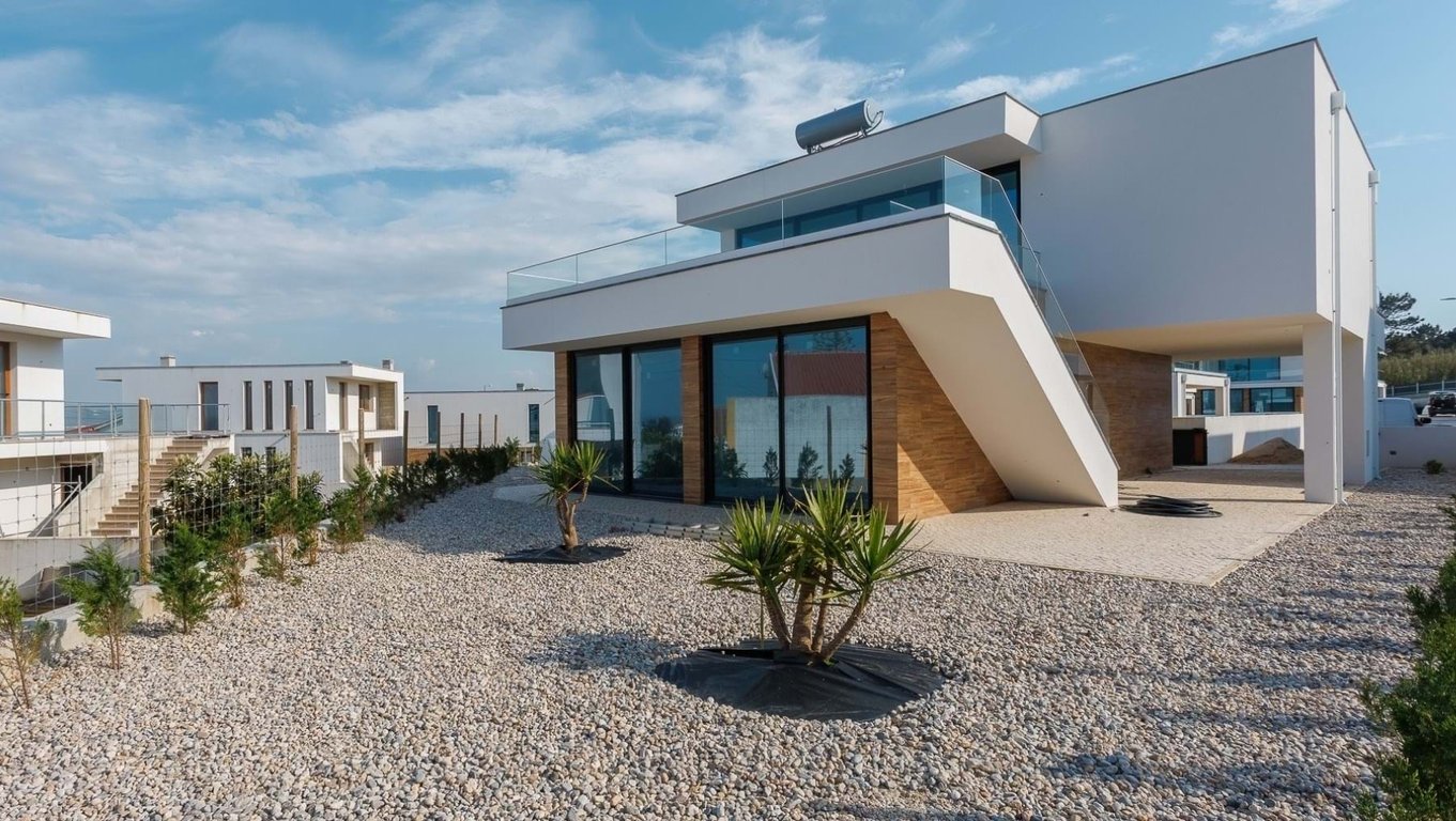 Villa in Salir do Porto - Image 2