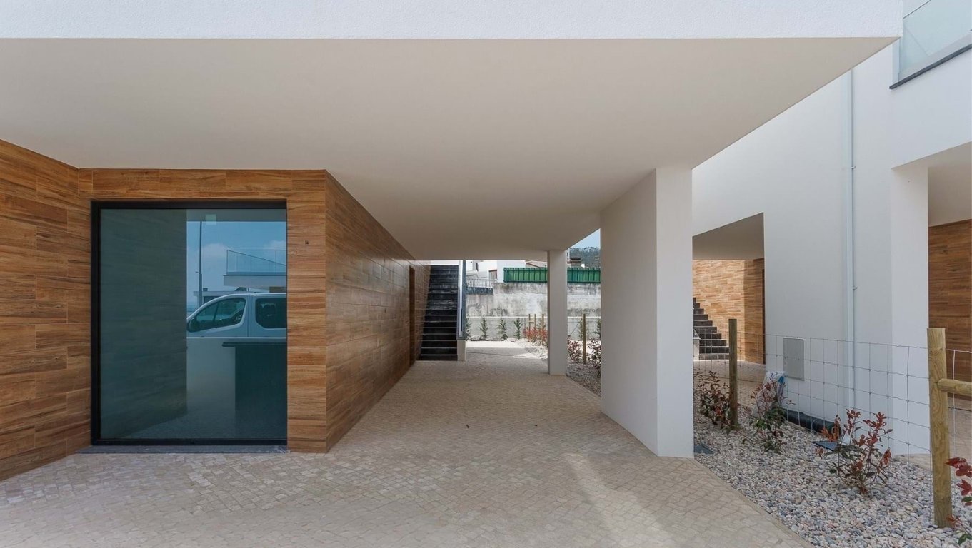 Villa in Salir do Porto - Image 3