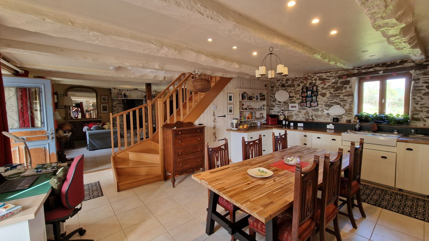 House in Loudeac - Image 2