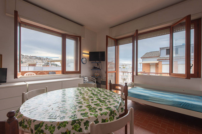Apartment in Sperlonga - view 1