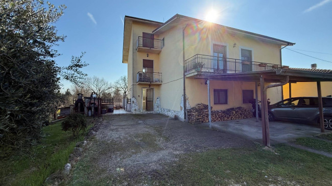 Apartment in San Giovanni Incarico - view 1