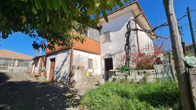House in Arpino - view 1