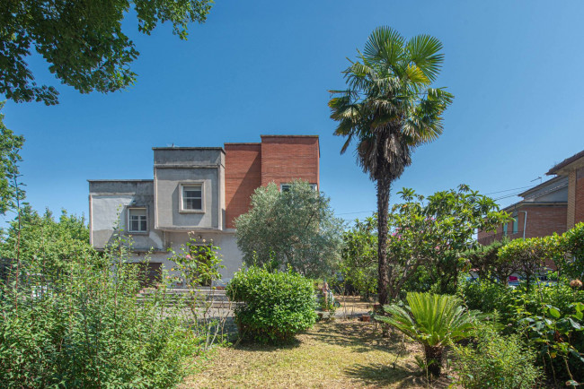 House in Pontecorvo - view 1