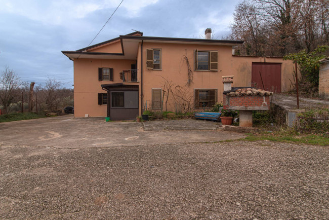 House in Veroli - view 1