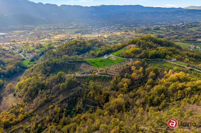 House in Gallinaro - view 1