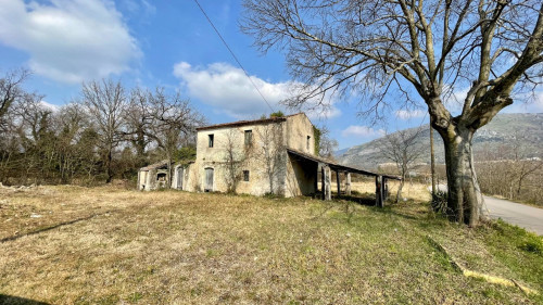 House in Roccasecca - view 1