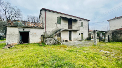 House in Roccasecca - view 1