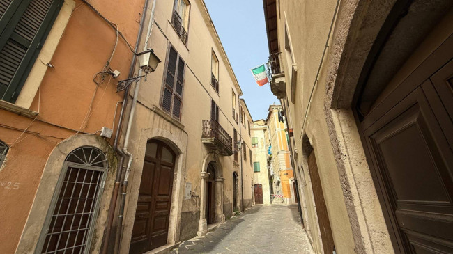 House in Isola del Liri - view 1