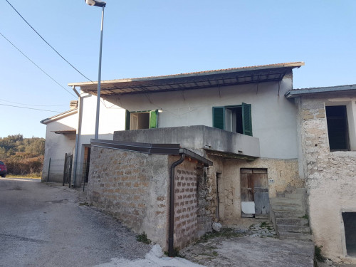 House in Rocca d'Arce - view 1