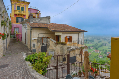 House in Roccasecca - view 1