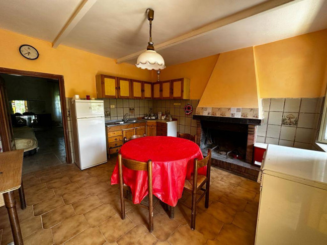 House in Santopadre - Image 2