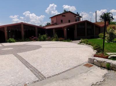 House in Arce - view 1