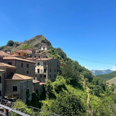 House in Sasso di Castalda - view 1