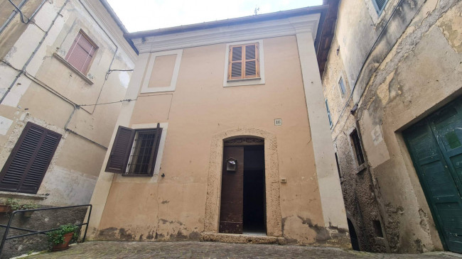 House in Arpino - view 1