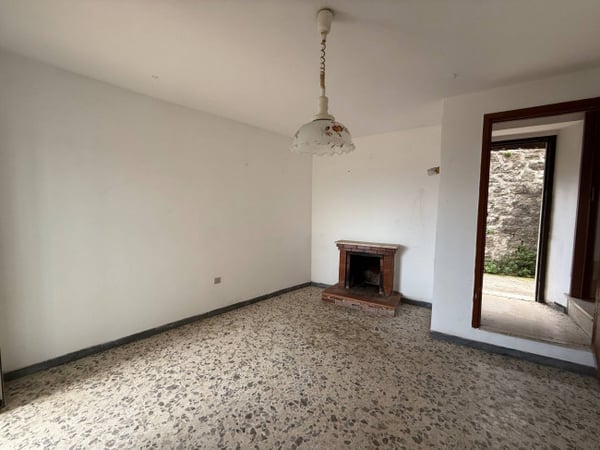 House in Patrica - view 1