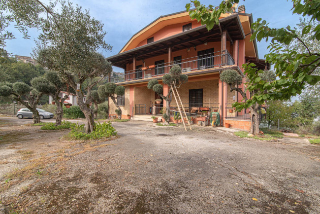 Villa in Falvaterra - view 1