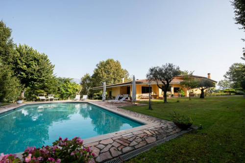 Villa in Pignataro Interamna - view 1