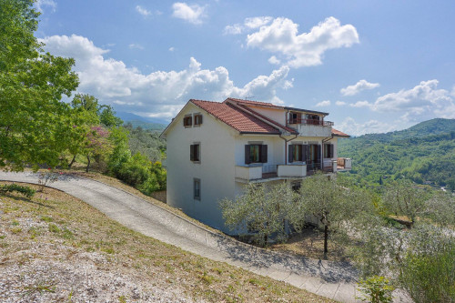 Villa in Sora - view 1