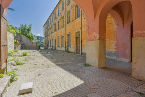 House in Arpino - view 1