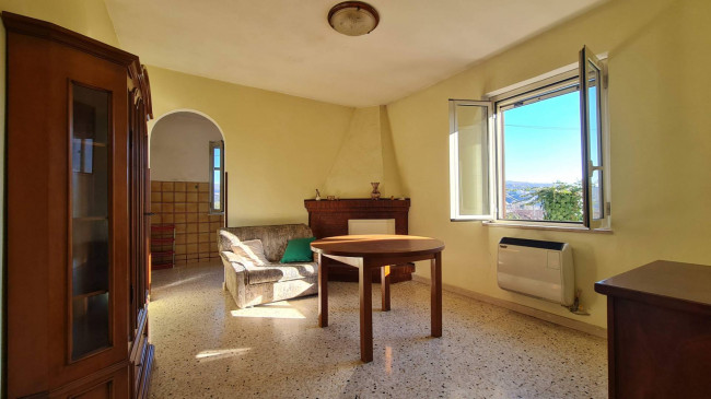 House in Monte San Giovanni Campano - view 1