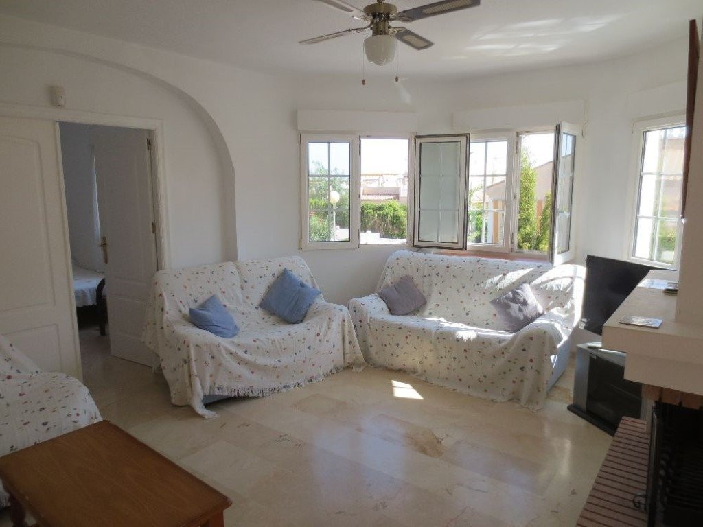 Villa in Villamartin - Image 3