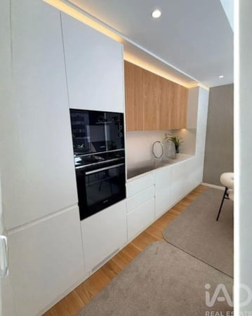 Apartment in Vila Nova de Gaia - view 1