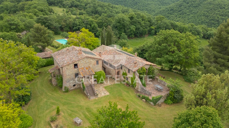 House in San Venanzo - view 1